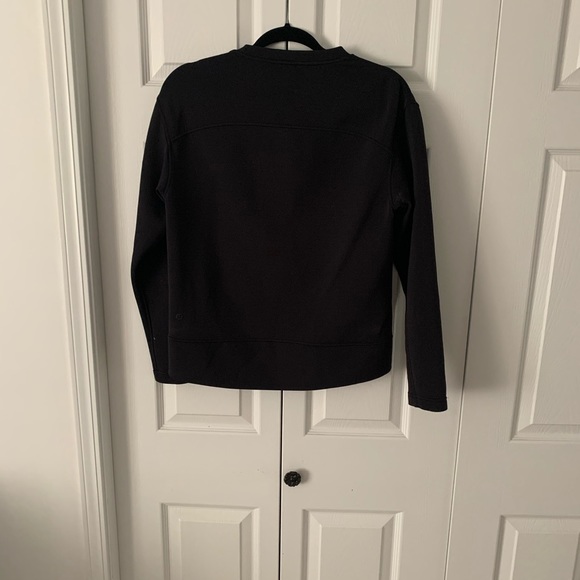 Lululemon • Embrace the Space Crew - Picture 3 of 3